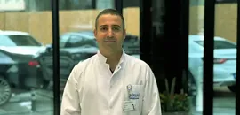 Çocuklarda yoğun mobil cihaz kullanımı "metin boyun sendromu" riskini artırıyor