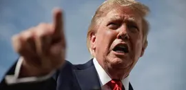 🔴 Donald Trump Annonce Interdire L'Accès De La Maison Blanche À CNN, Politico Et MSNOW