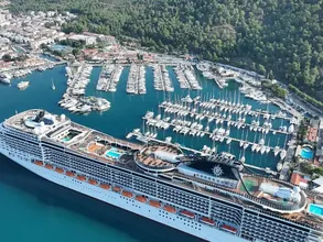 333 Metrelik Dev Kruvaziyer Marmaris'e Yanaştı: 4 Bine Yakın Turist Getirdi