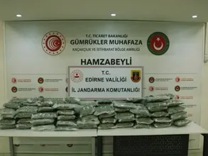 Edirne'de 105,2 kilogram uyuşturucu ele geçirildi Edirne'de 105,2 kilogram uyuşturucu ele geçirildi