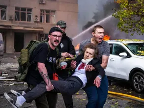 En Direct : Une Attaque Russe Fait UN Mort à Kiev