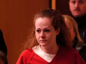 États-Unis : L'Exécution de Christa Pike A Échoué, Elle Continuait de Respirer et de Ronfler