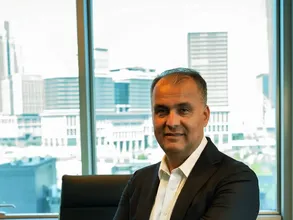 Nu Teknoloji'den "Güneş Enerjili Akıllı Şehir Bankı"