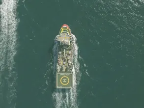 Somali'deki görevini tamamlayan Oruç Reis Sismik Araştırma Gemisi, İstanbul Boğazı'ndan geçiyor