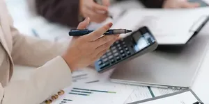 Ekonomistler Ağustos'ta 3,5 Milyar Dolarlık Cari Fazla Bekliyor