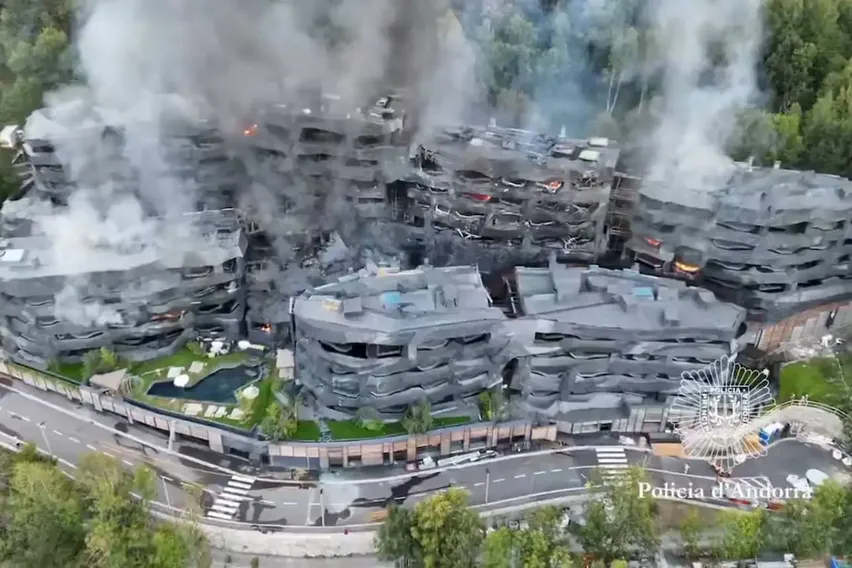 Así Era la Querola, la Exclusiva Urbanización de Lujo de Andorra Frecuentada por Influencers Que Quería Fundirse con la Montaña  y Ahora Está Arrasada por el Fuego