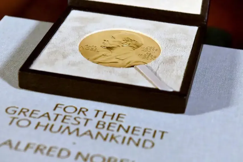 🔴 le Prix Nobel de Médecine Est Décerné à Karl Deisseroth, Peter Hegemann et Georg Nagel