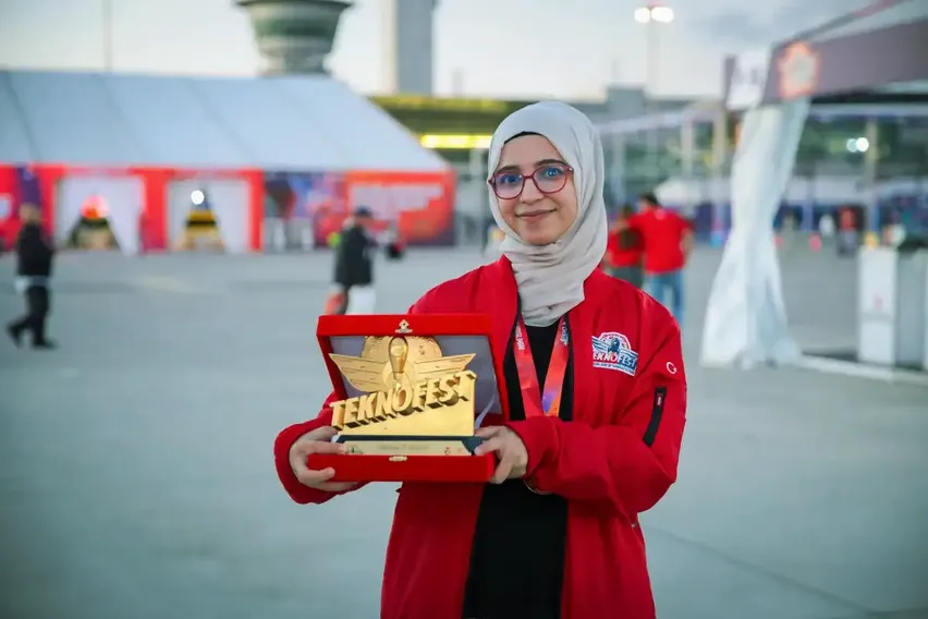 Medipol danışmanlığındaki Dockminds ekibi TEKNOFEST'te birinci oldu Medipol danışmanlığındaki Dockminds ekibi TEKNOFEST'te birinci oldu