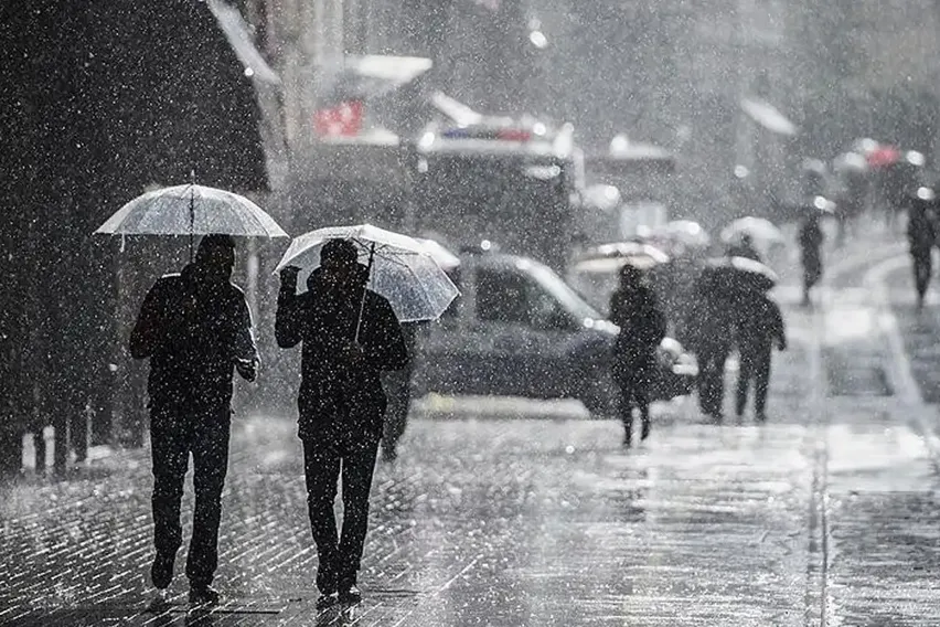 Meteoroloji’den Kuvvetli Yağış Uyarısı: İstanbul Dahil Birçok Bölgede Sağanak Bekleniyor