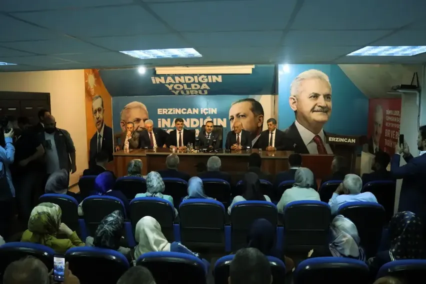 Sanayi ve Teknoloji Bakanı Kacır, Erzincan AK Parti İl Başkanlığı ziyaretinde konuştu: Sanayi ve Teknoloji Bakanı Kacır, Erzincan AK Parti İl Başkanlığı ziyaretinde konuştu: