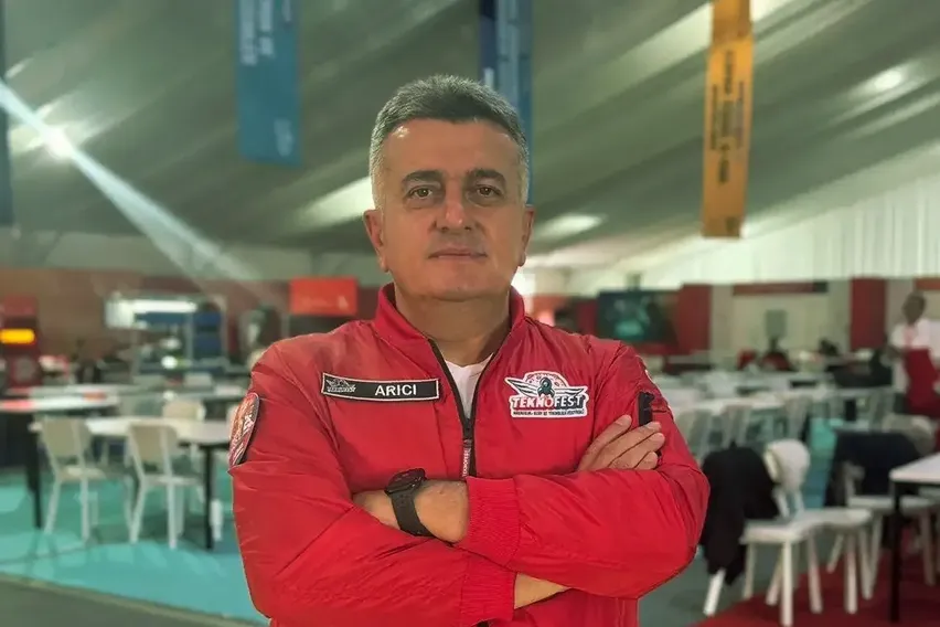TEKNOFEST'teki Mesleki Yetenek Yarışması'nda öğrenciler dereceye girmek için yarıştı TEKNOFEST'teki Mesleki Yetenek Yarışması'nda öğrenciler dereceye girmek için yarıştı