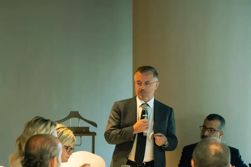 Türk iş insanlarını Birleşik Arap Emirlikleri'nde yatırım fırsatları bekliyor Türk iş insanlarını Birleşik Arap Emirlikleri'nde yatırım fırsatları bekliyor