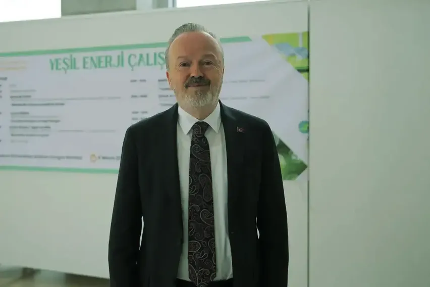 Türkiye yenilenebilir enerji kurulu gücünü 2035'e kadar 120 bin megavata çıkarmayı hedefliyor Türkiye yenilenebilir enerji kurulu gücünü 2035'e kadar 120 bin megavata çıkarmayı hedefliyor