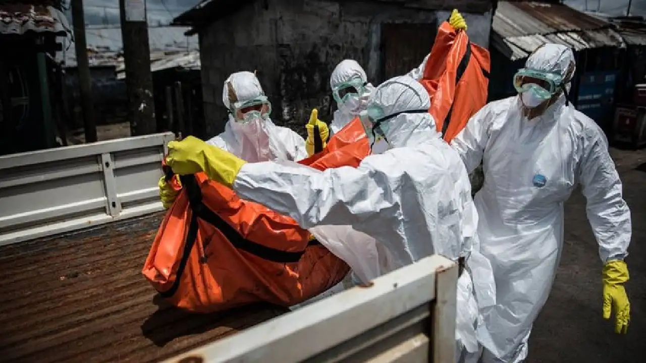 DSÖ'den Küresel Ebola Alarmı: Salgın Başkentleri Sardı! Tedavisi Yok